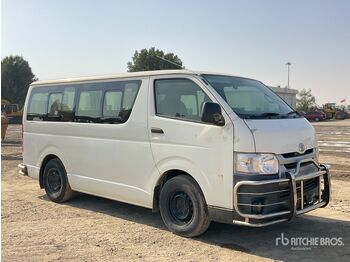 Autobús TOYOTA