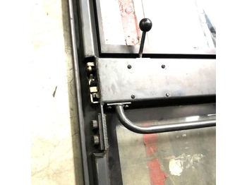 Cabina e interior para Equipo de manutención Left door for Linde  353 series: foto 4