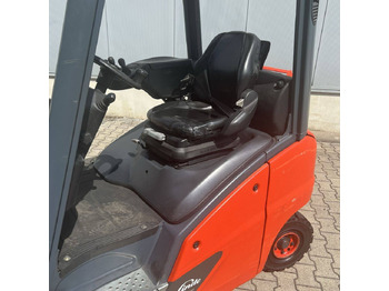 Carretilla elevadora de gas Linde H18T (391-02) EVO: foto 4