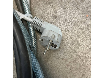 Piezas de recambio para Equipo de manutención Hawker 24V/80A: foto 3 Piezas de recambio para Equipo de manutención Hawker 24V/80A: foto 3