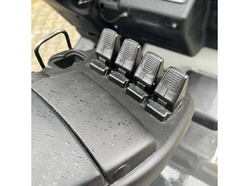 Carretilla elevadora eléctrica Unicarriers ET16 (AG1N12L16Q): foto 5 Carretilla elevadora eléctrica Unicarriers ET16 (AG1N12L16Q): foto 5