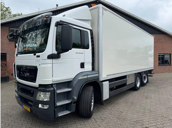 Camión caja cerrada MAN TGS 26.320
