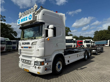 Multibasculante camión SCANIA R 560