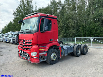 Chasis camión MERCEDES-BENZ Arocs