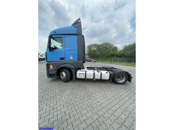 Cabeza tractora MERCEDES-BENZ Actros 1842
