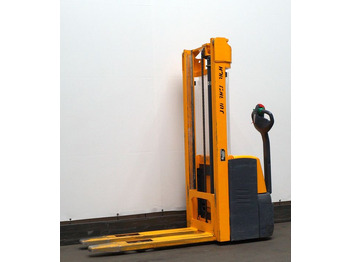 Apilador JUNGHEINRICH EJC