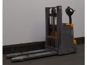 Apilador JUNGHEINRICH EJD