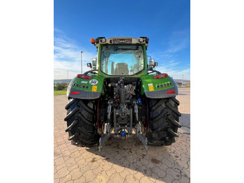 Tractor Fendt 724 Vario S4 ProfiPlus: foto 4
