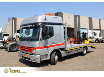 Portavehículos camión MERCEDES-BENZ Atego 823