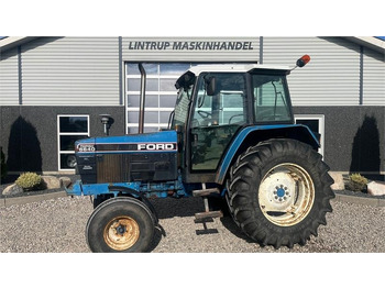 Tractor NEW HOLLAND