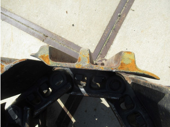 Piezas del tren de rodaje para Maquinaria de construcción Hitachi 2042032: foto 2