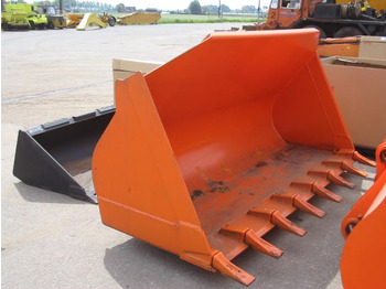 Cazo cargador NEW HOLLAND