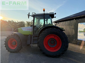 Tractor CLAAS 820: foto 4