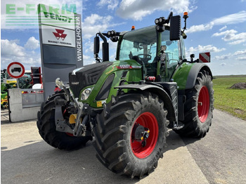 Tractor FENDT 724 Vario
