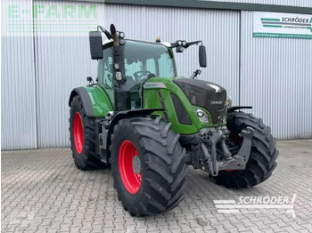 Tractor FENDT 724 Vario