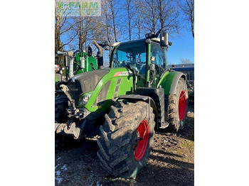 Tractor FENDT 724 Vario
