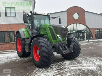 Tractor FENDT 828 Vario