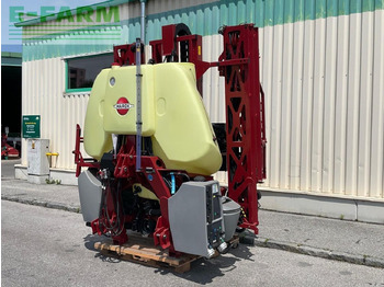 Pulverizador arrastrado HARDI