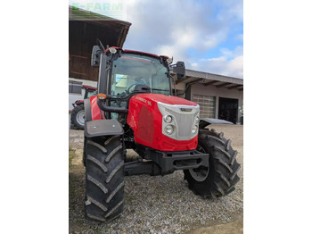 Tractor McCORMICK