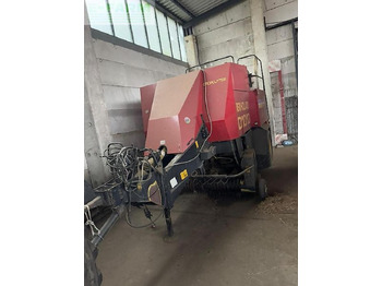 Empacadora de pacas cuadradas NEW HOLLAND