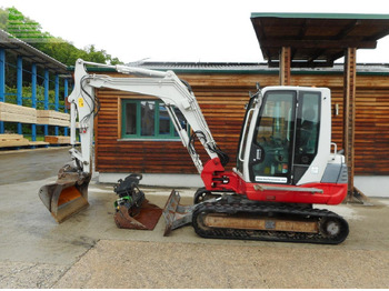 Excavadora de cadenas TAKEUCHI
