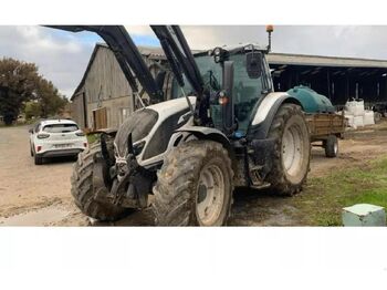 Tractor VALTRA N134