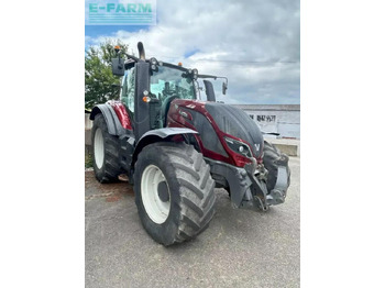 Tractor VALTRA T154
