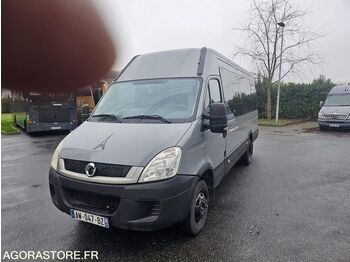 Minibús IVECO Daily