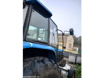 Tractor TRACTEUR NEW HOLLAND: foto 4