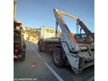 Camión RENAULT Kerax