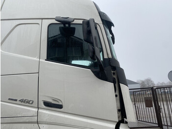 Puerta y piezas VOLVO FH