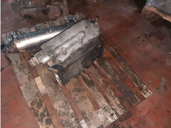 Silenciador/ Sistema de escape Cummins ISL egr Cooler: foto 3