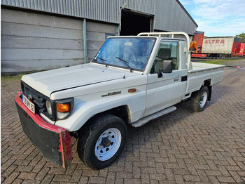 Pick-up TOYOTA Land Cruiser