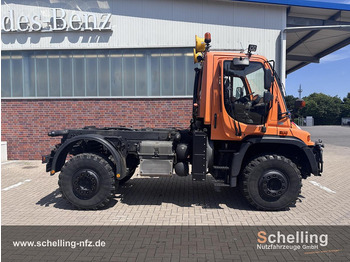 Camión Mercedes-Benz U500: foto 2