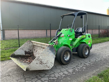 Cargadora de ruedas AVANT