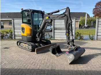 Excavadora VOLVO ECR25