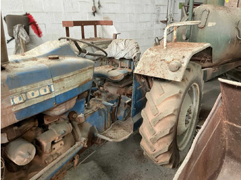 Tractor Ford 3000: foto 4 Tractor Ford 3000: foto 4