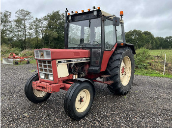 Tractor INTERNATIONAL