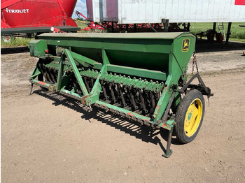 Maquinaria de siembra JOHN DEERE