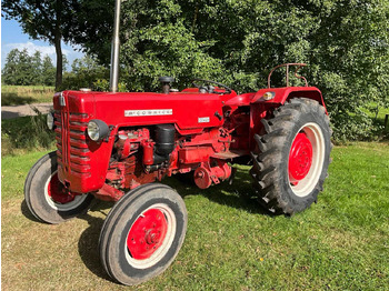 Tractor McCormick D-432: foto 2