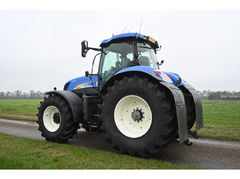 Tractor NEW HOLLAND - 2011 - T7070 - ALL-WHEEL DRIVE FARM TRACTOR: foto 4 Tractor NEW HOLLAND - 2011 - T7070 - ALL-WHEEL DRIVE FARM TRACTOR: foto 4