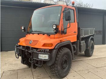 Camión UNIMOG U400