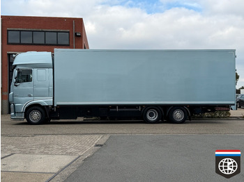 Frigorífico camión DAF XF 460 FAN TAIL LIFT / TRS / NIGHT A/C / RACING TEAM / CAMPER: foto 3