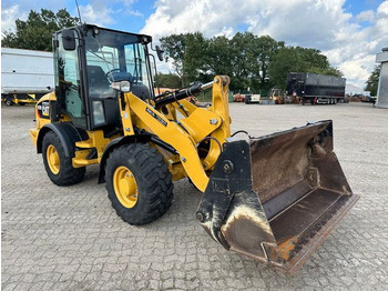 Cargadora de ruedas CAT 907 M 4x4, 4+1 Schaufel, Palettengabel, S.W.S: foto 4
