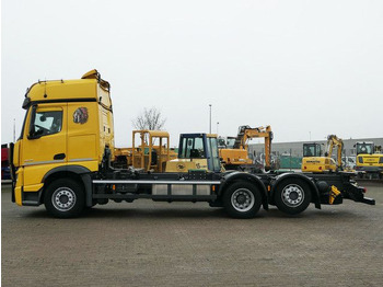 Portacontenedore/ Intercambiable camión Mercedes-Benz 2546 L 6x2, MP4, 2x Schlafliege, Bullfänger, AC: foto 2