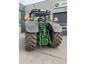 Tractor John Deere 6215R: foto 4