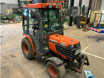 Tractor municipal KUBOTA