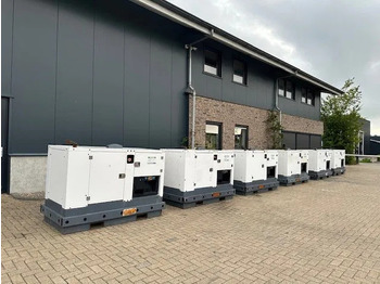 Generador industriale Iveco FPT F32 AM1A Leroy Somer 32 kVA Silent generatorset 297 hours !: foto 2