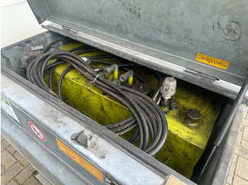 Tanque de almacenamiento Kiwa IBC Steenbergen 750 liter Dieseltank met Handpomp Milieutank Gegalvaniseerd: foto 5