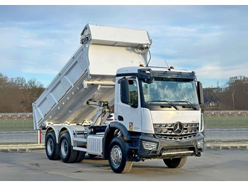Volquete camión MERCEDES-BENZ Arocs 2640
